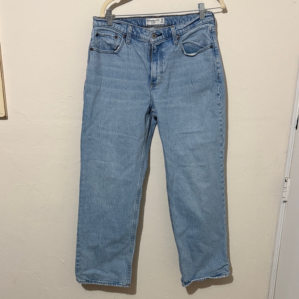 Abercrombie & Fitch Denim Jeans And Tee! View 3